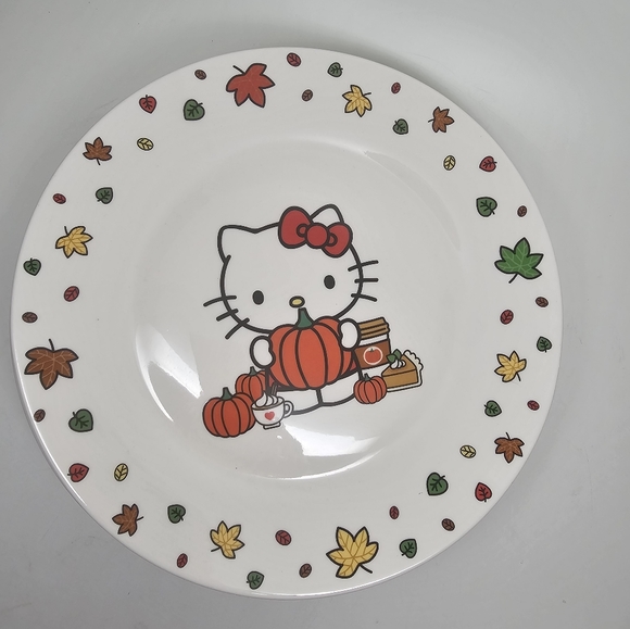 NEW Hello Kitty Fall Dinner Plates Set of 4 - Picture 2 of 2